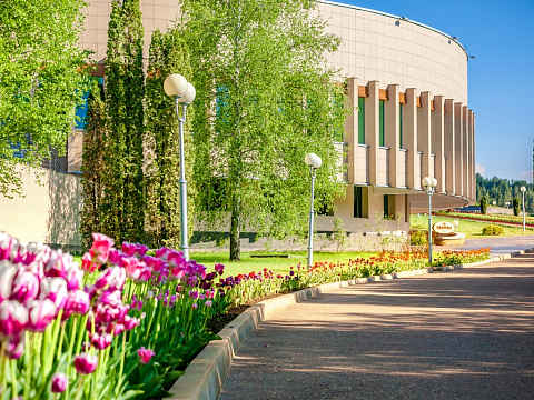 Санаторий «Заря», Кисловодск. Территория